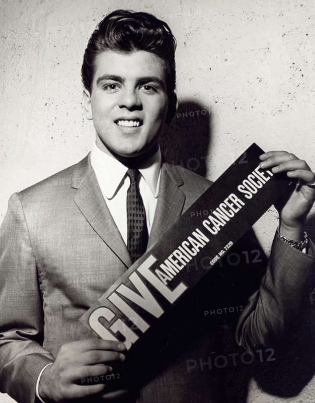 Entertainment News - April 3, 1960