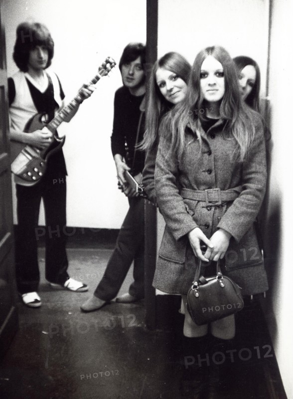 Entertainment News - April 5, 1970