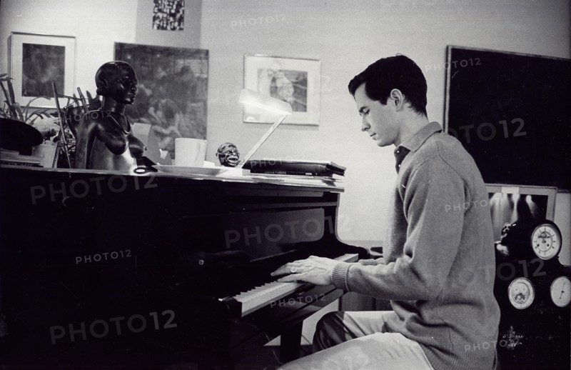 Entertainment News - May 25, 1967