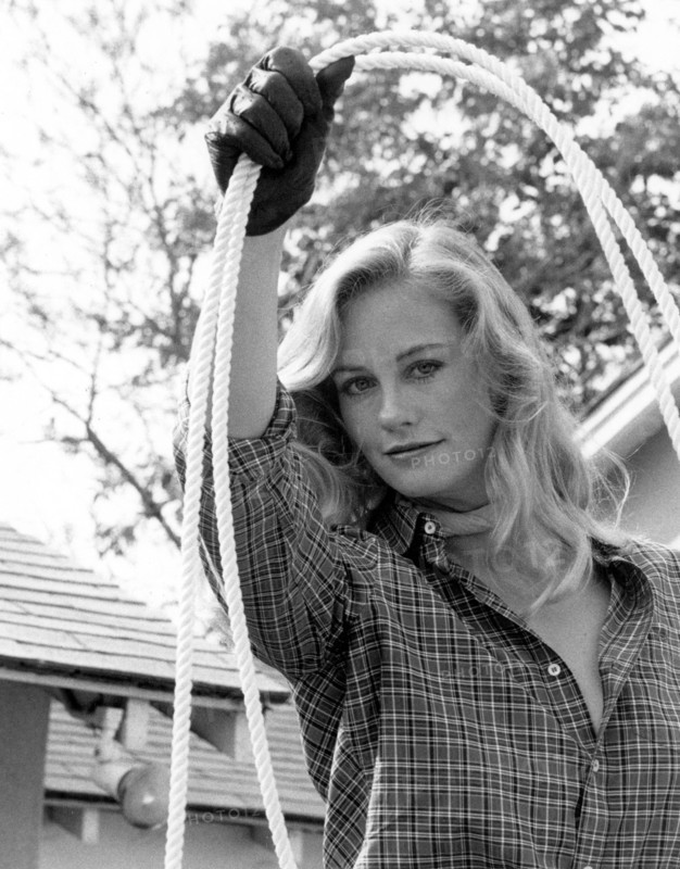 Cybill Shepherd