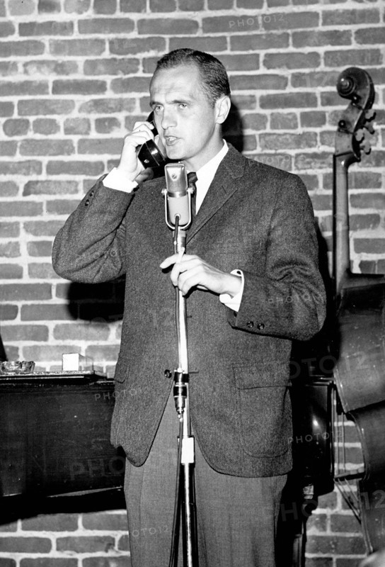 July 13, 2005 - Bob Newhart 9-21-1960.Photo: Smp- Comedy0050713