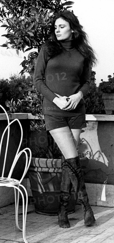Jackie Bisset Sw