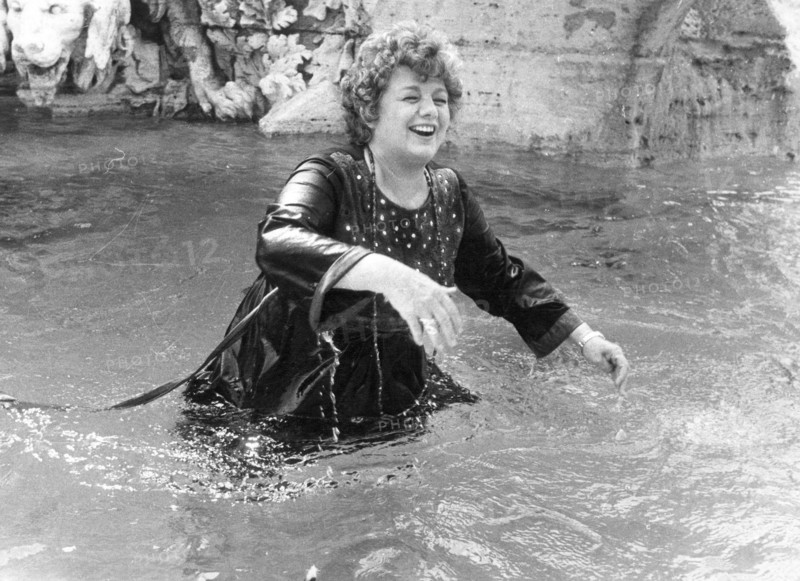 Shelley Winters Retro