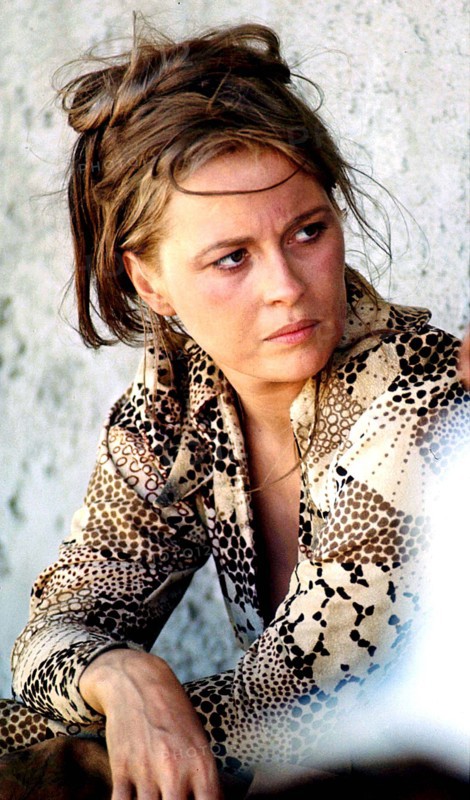 Faye Dunaway Tone