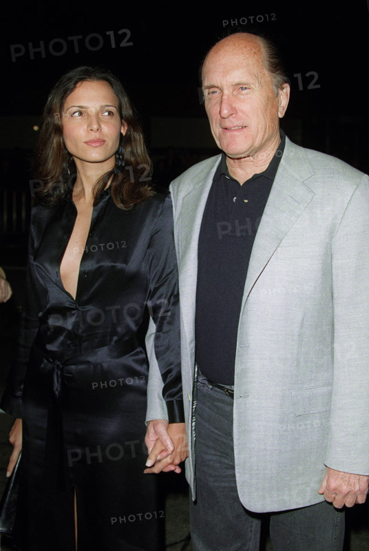 Nov. 13, 2000 - WESTWOOD, LA, USA - ROBERT DUVALL,LUCIANA PEDRAZA.ACTOR & GIRLFRIEND.WESTWOOD, LA, USA.13/11/2000.BD11B17C.CREDIT (Credit Image: © Globe Photos/ZUMAPRESS.com)