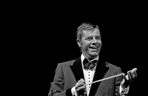 Jerry Lewis, 1976