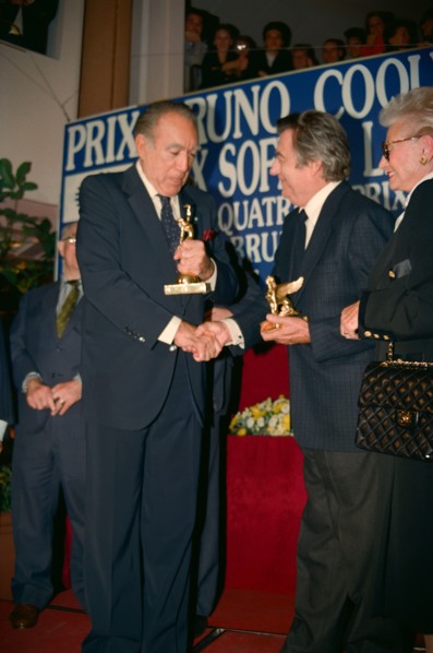 Anthony Quinn, François Périer and Paulette Coquatrix