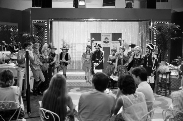 French entertainement TV program, 1984