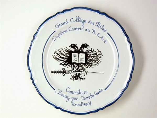 Faience plate.