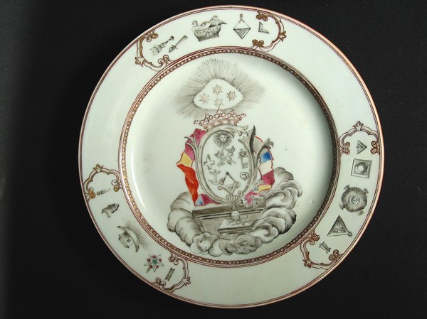 Porcelain plate.