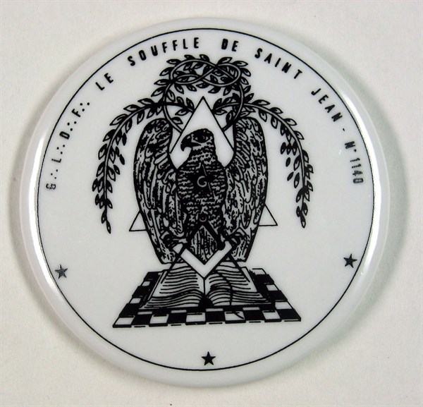 Jeton en porcelaine à décors maçonniques