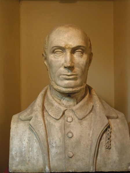 Plaster bust of Victor Schoelcher.