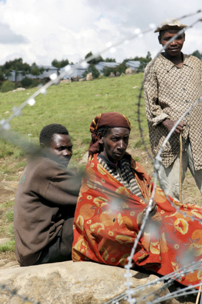 Burundi, March 2006, Refugees outside the South African miltary base (United Nations Operation