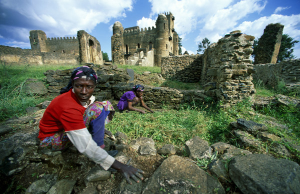 LOCALS, GONDOR CASTLE, ETHIOPIA