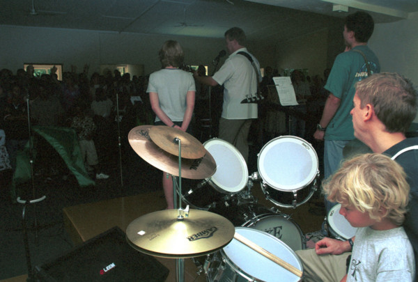 christianity, worship, singing, singers, churches, christians, music instruments, drums, guitar