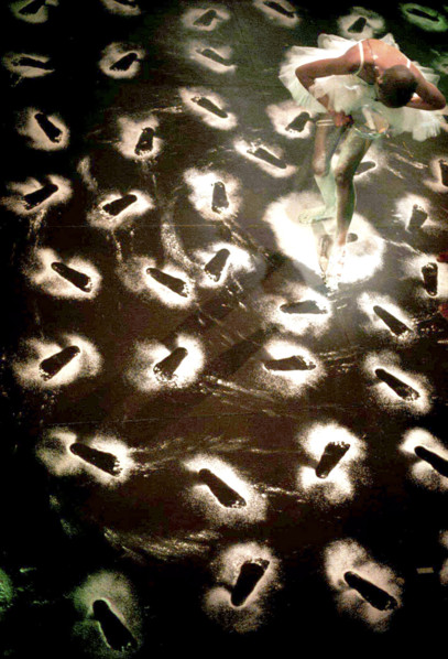 footprints.jpg