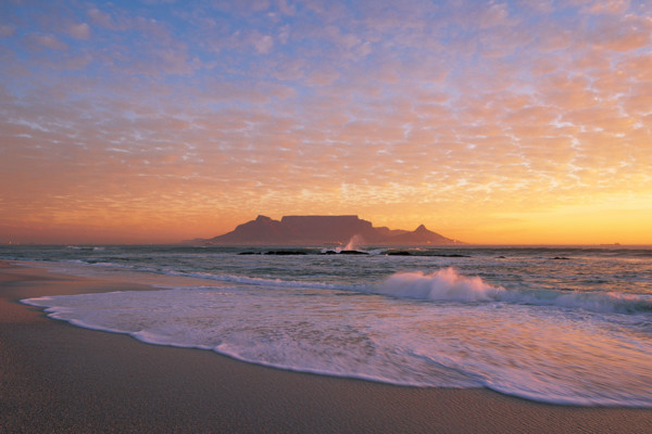 TABLE MOUNTAIN AT SUNSET