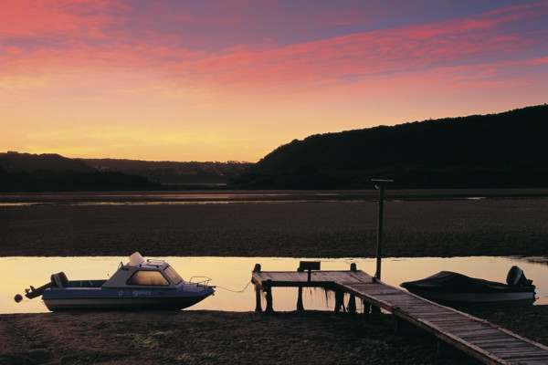 SUNRISE AT SWARTVLEI