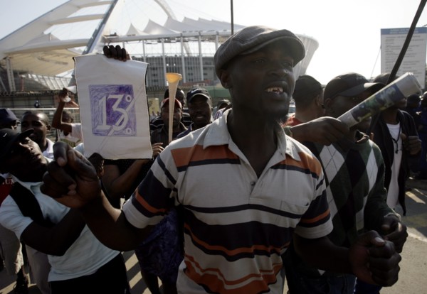 Grève des ouvriers sur le chantier du stade de Durban, Afrique du Sud