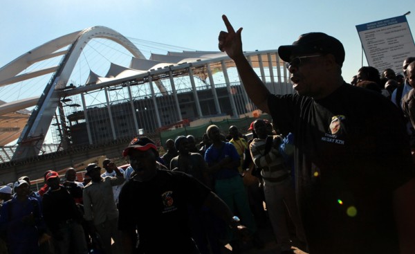 Grève des ouvriers sur le chantier du stade de Durban, Afrique du Sud
