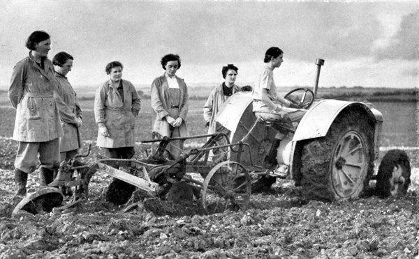 British girls of the Women's Land Army