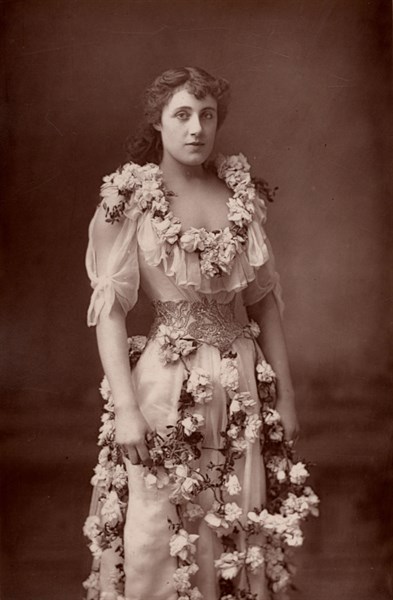 Julia Neilson