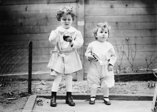 Michel et Edmond Navratil, survivants du Titanic