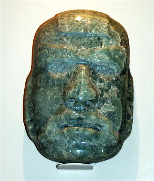 Masque en jade