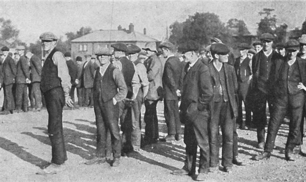 First World War British volunteers on a training course, circa 1914