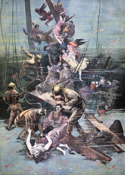 Divers recovering bodies