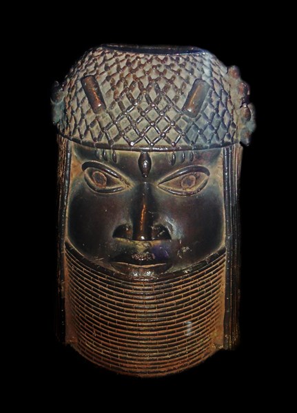 Cast bronze head of an Oba