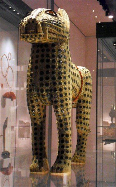 Leopard statue from Nigeria
