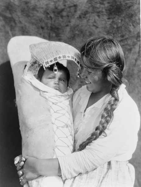 Native American Indian Achomawi mother and child