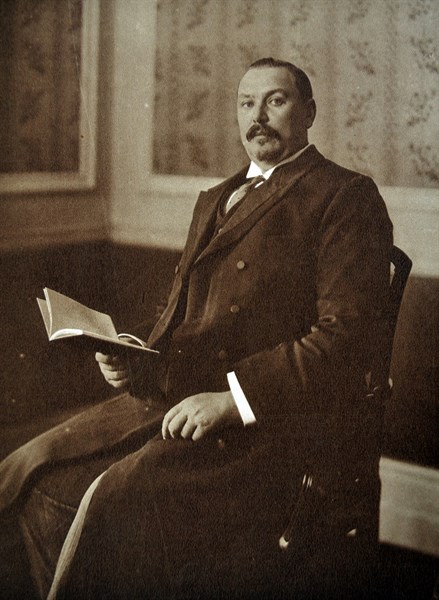 General the Right Honourable Louis Botha (1862-1919).