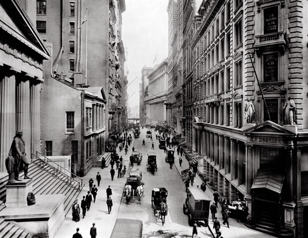 Wall St. east from Nassau St., 1911