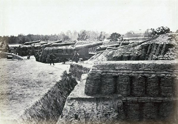Union army battery at Yorktown 1862.