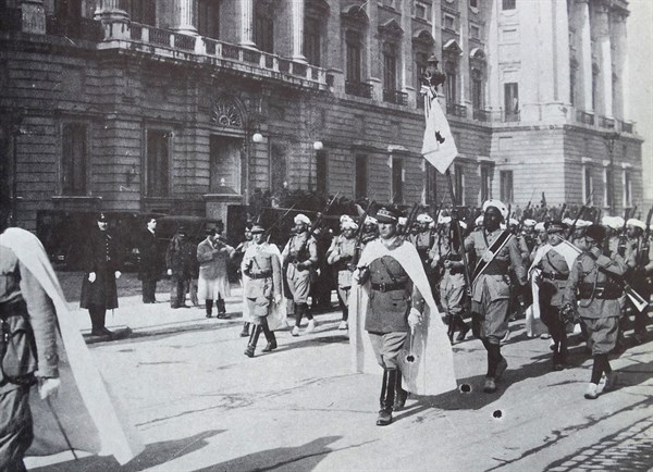 Colonial soldiers from Morocco parade in Madrid 1931