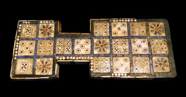 Royal game board