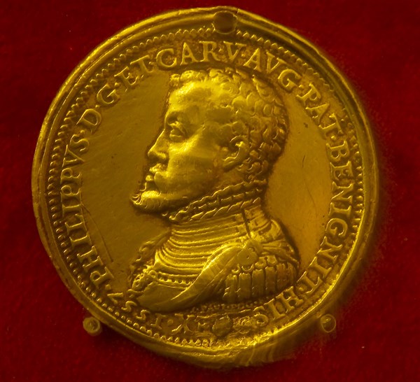 Coin depicting Phillip II of Spain by Gianpaolo Poggini