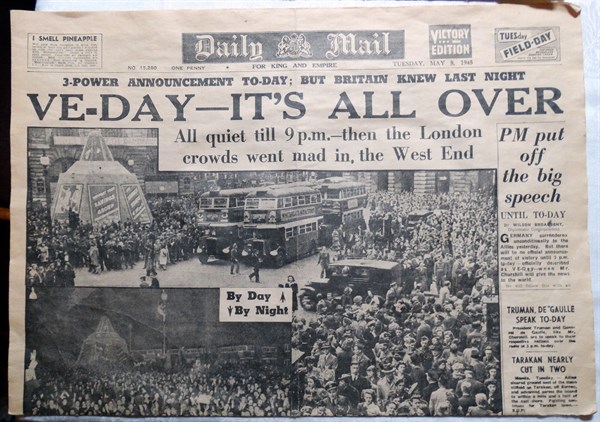 Newpaper headlines from the Daily Mail