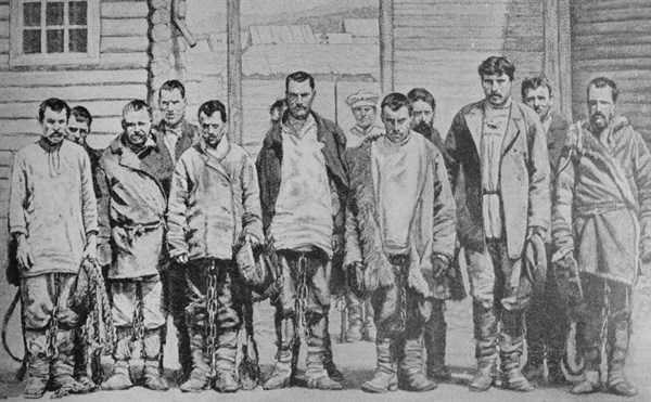 Russian criminals transferred to prison camps in Siberia