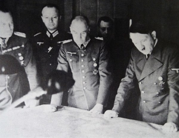Adolf Hitler confers with General von Brauchitsch