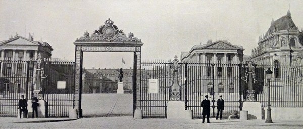 Photographic print depicting the Principal Façade of the Palace of Versailles