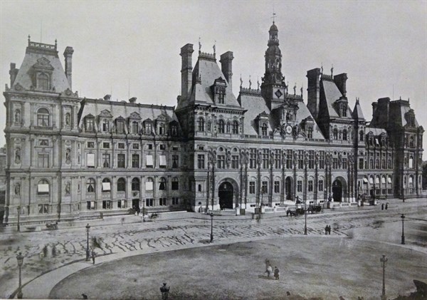 Exterior of the Hôtel de Ville