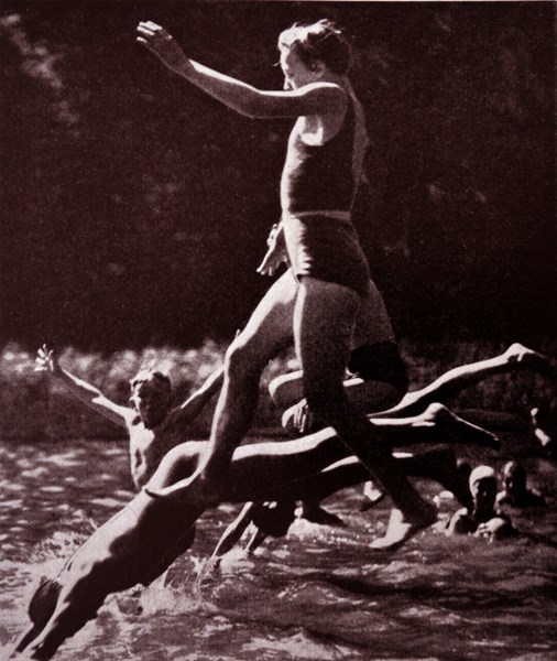 Swimmers at Flatenbadet