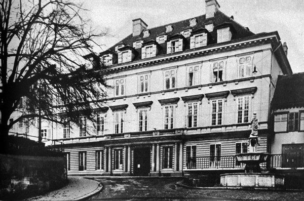 the exterior of the Bank for International Settlements