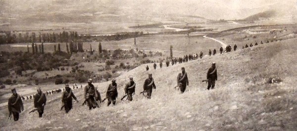The victorious French army returns at the end of WWI