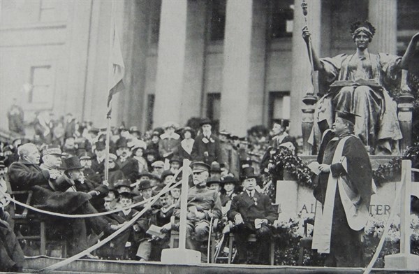 Prime minister Viviani, General Joffre and US president Woodrow Wilson.