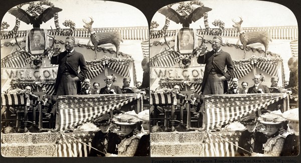 U.S President Theodore Roosevelt campaigns