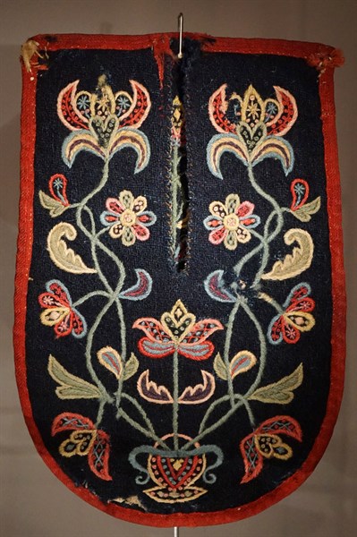 Icelandic, 18th century, traditional, ladies, formal clothing